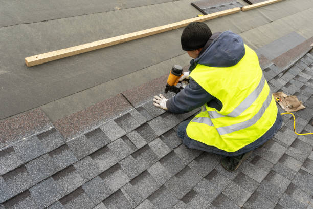 Best Roof Gutter Cleaning  in Davenport, WA